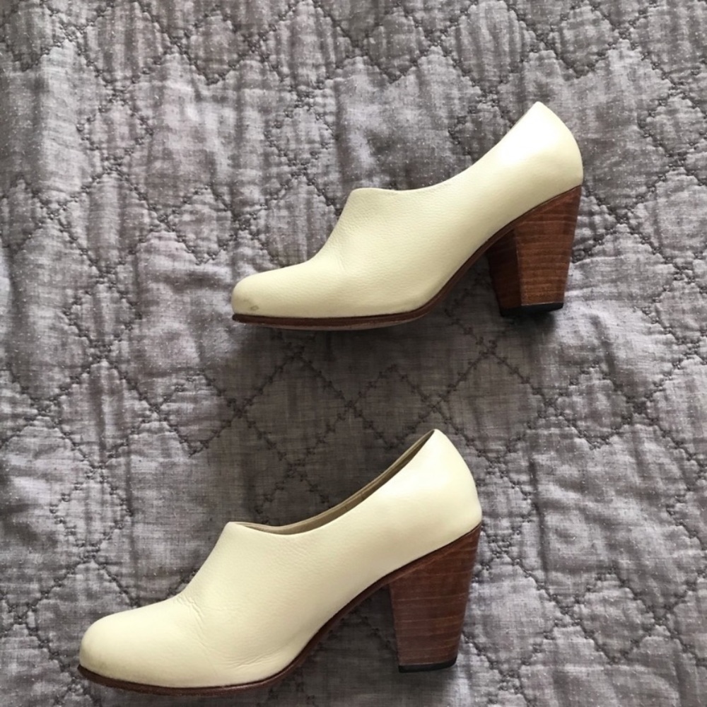 Nisolo Mike Block Heels Cream Sz 8